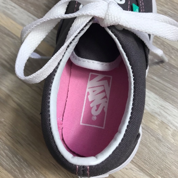 NWT VANS POP Rabbit 🐇 Kid’s AUTHENTIC - Picture 5 of 6